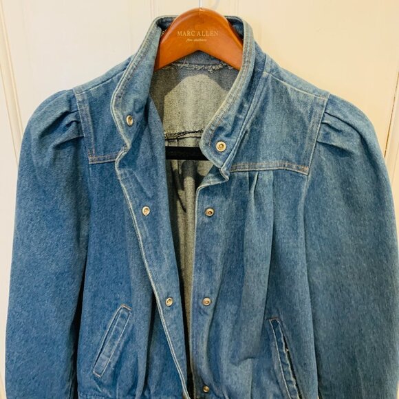 Vintage Women's Jean Jacket Size Medium - Picture 9 of 11